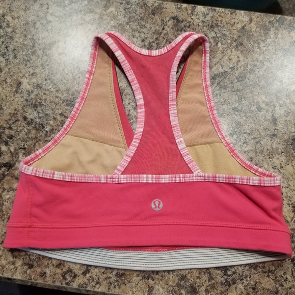 Lululemon pink sports bra size 6 - Picture 2 of 3